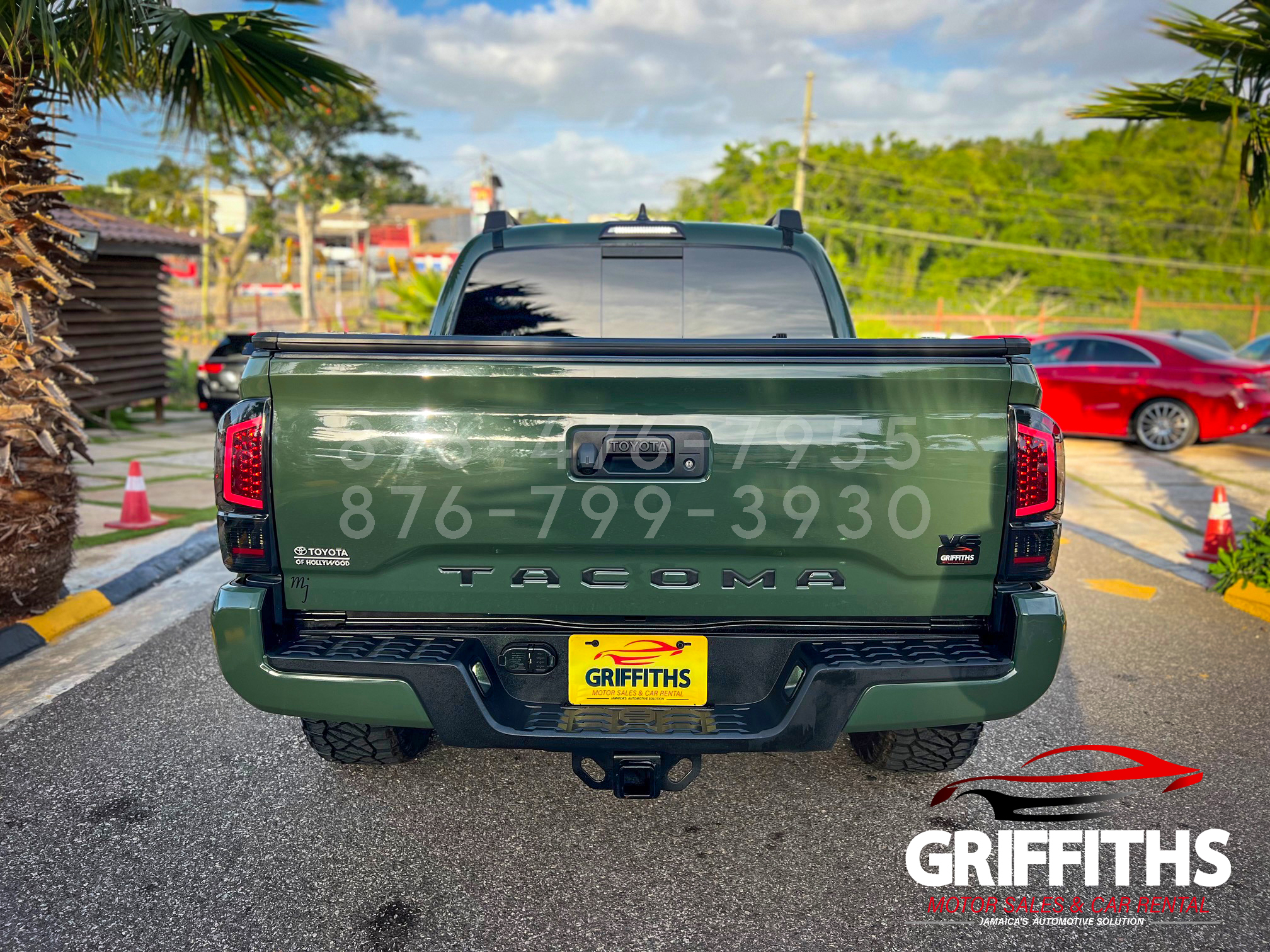 Vehicle Image 6